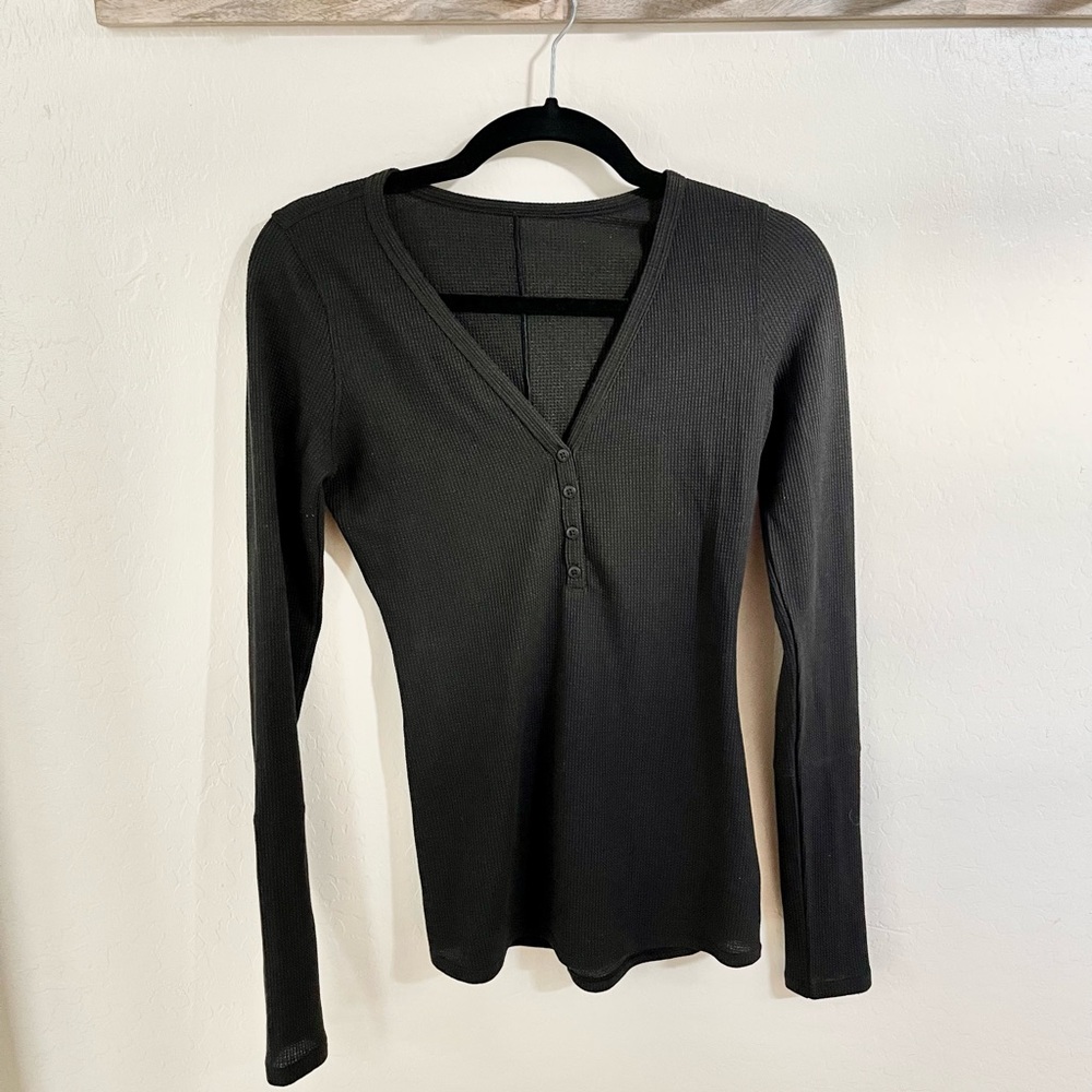 Lululemon black long sleeve thermal button down, size S